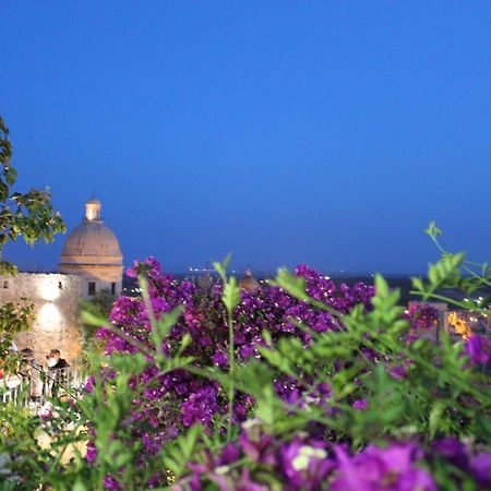 Trigona Garden Suite Noto Eksteriør bilde