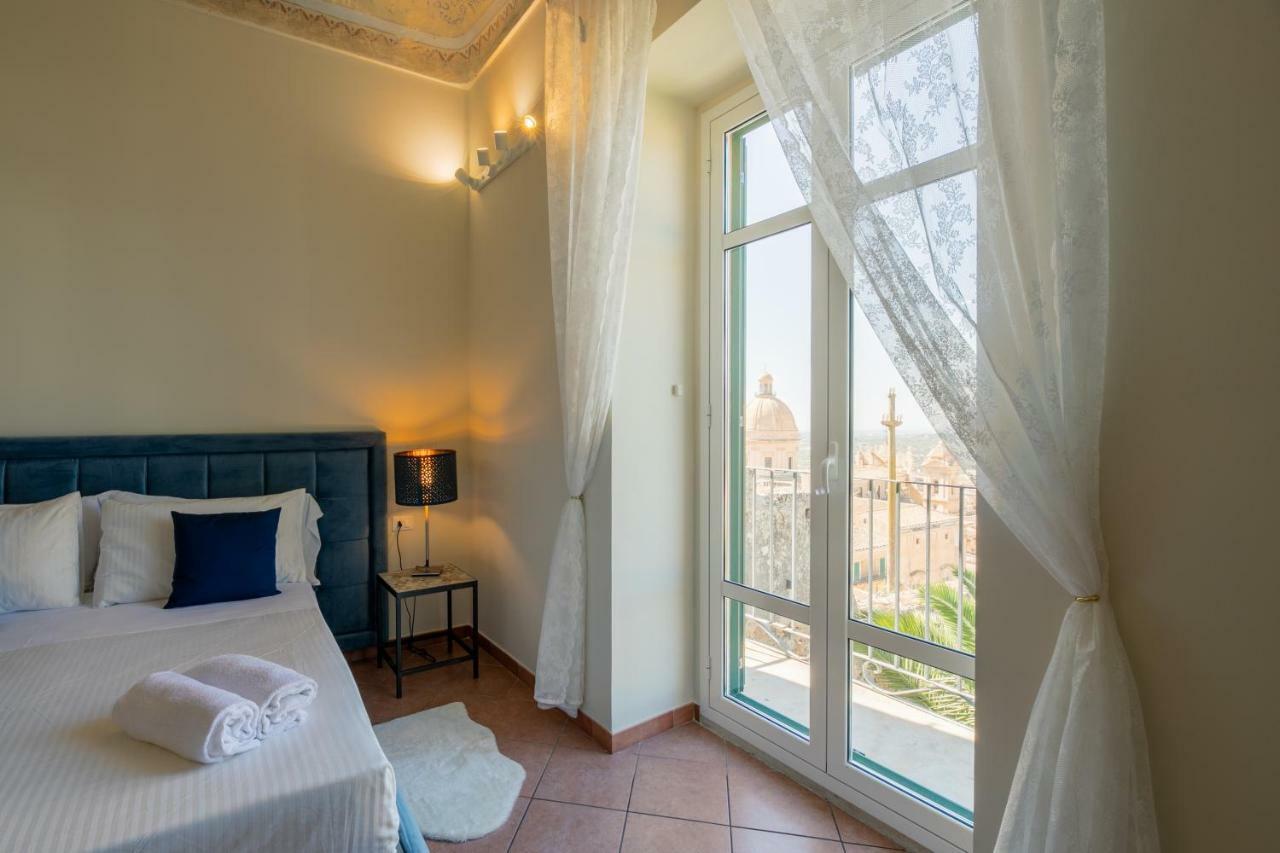 Trigona Garden Suite Noto Eksteriør bilde