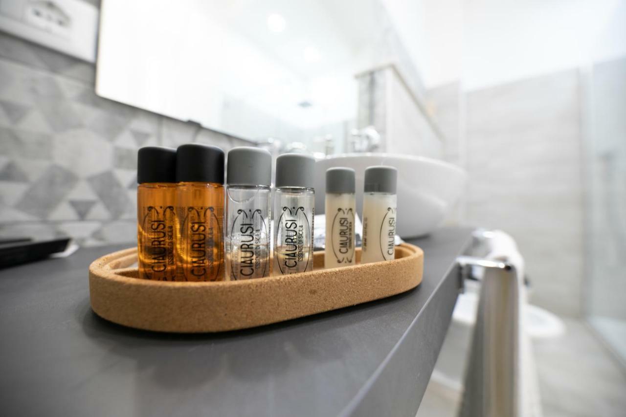 Trigona Garden Suite Noto Eksteriør bilde
