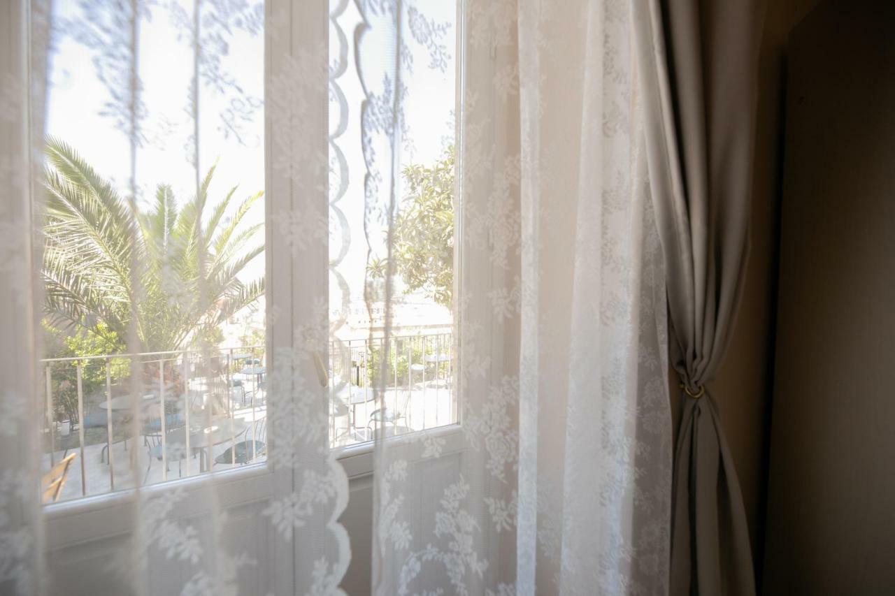 Trigona Garden Suite Noto Eksteriør bilde